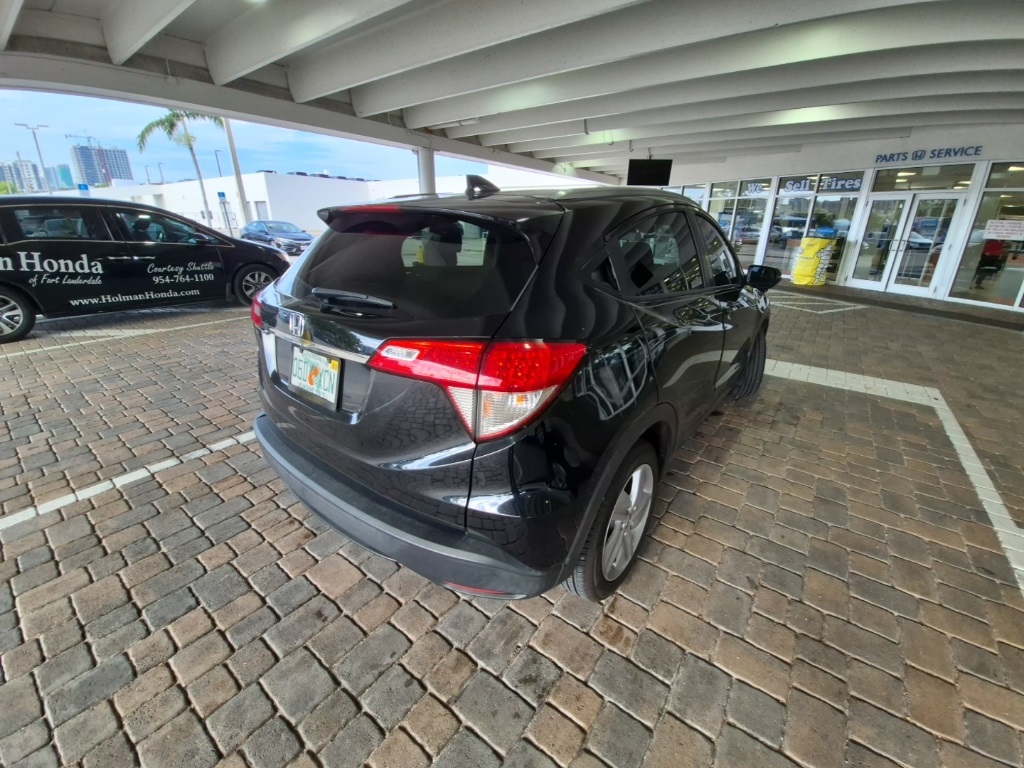 2019 Honda HR-V EX 2WD photo 2