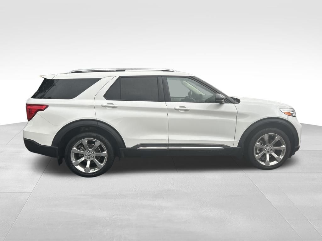 2020 Ford Explorer Platinum photo 3