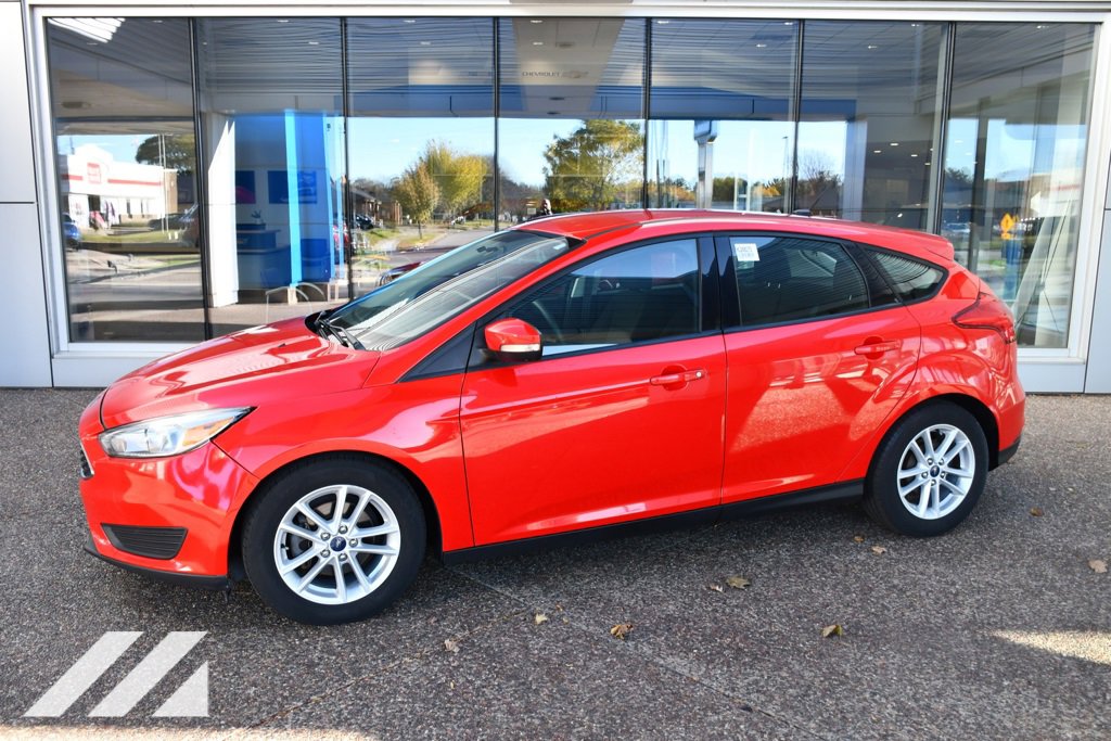 Used 2017 Ford Focus SE with VIN 1FADP3K21HL248173 for sale in Onalaska, WI