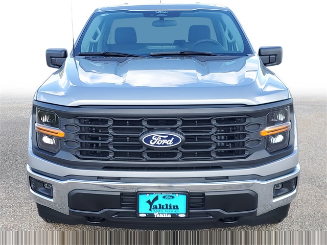 2025 Ford F-150 XL photo 2