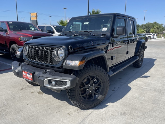 2025 Jeep Gladiator Sport photo 2