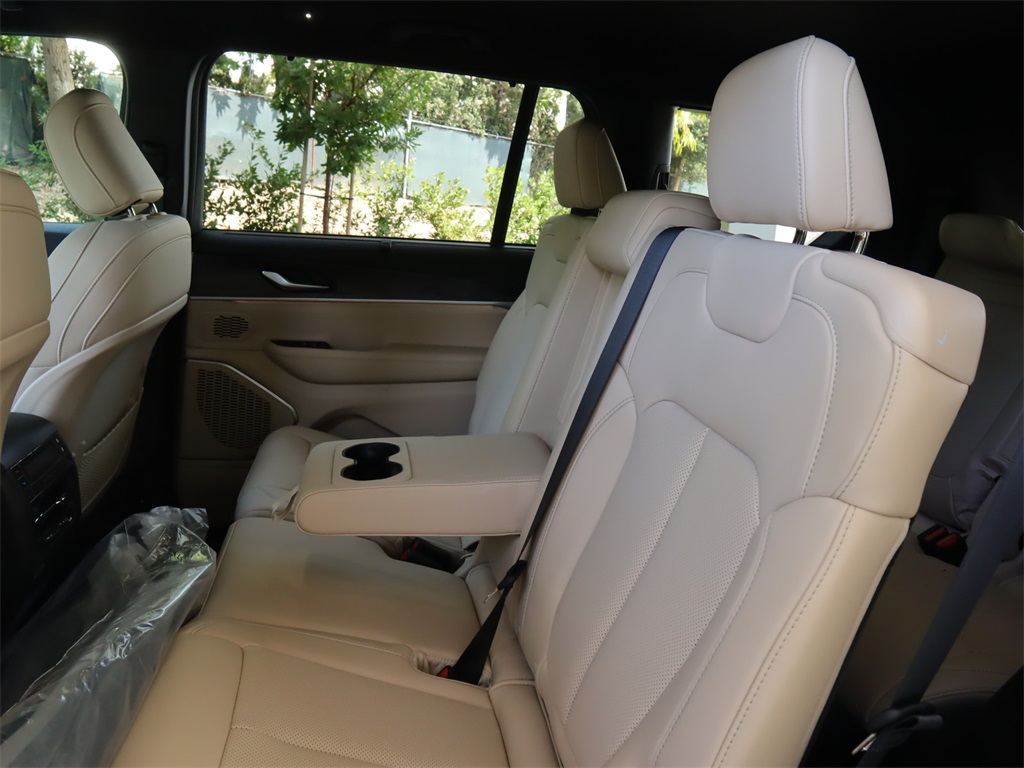 2023 Jeep Grand Cherokee Limited photo 19
