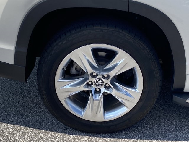 2019 Toyota Highlander Limited Platinum photo 29