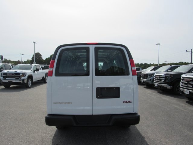 2025 Gmc Savana Cargo 2500 photo 2