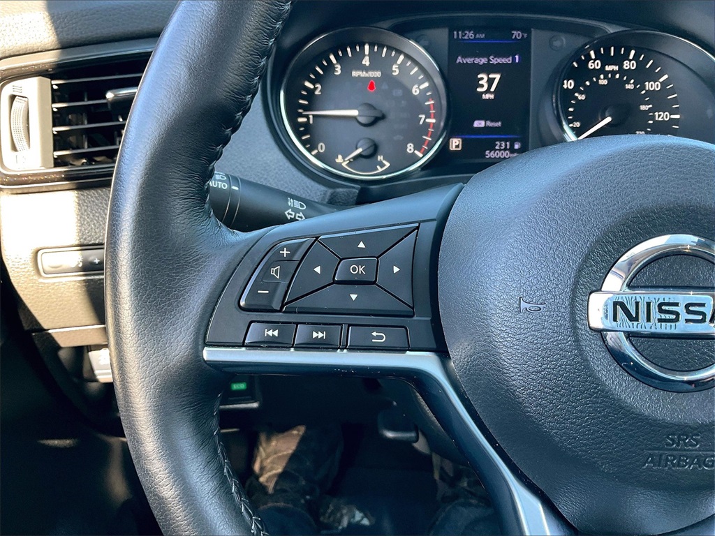 2019 Nissan Rogue SV photo 21