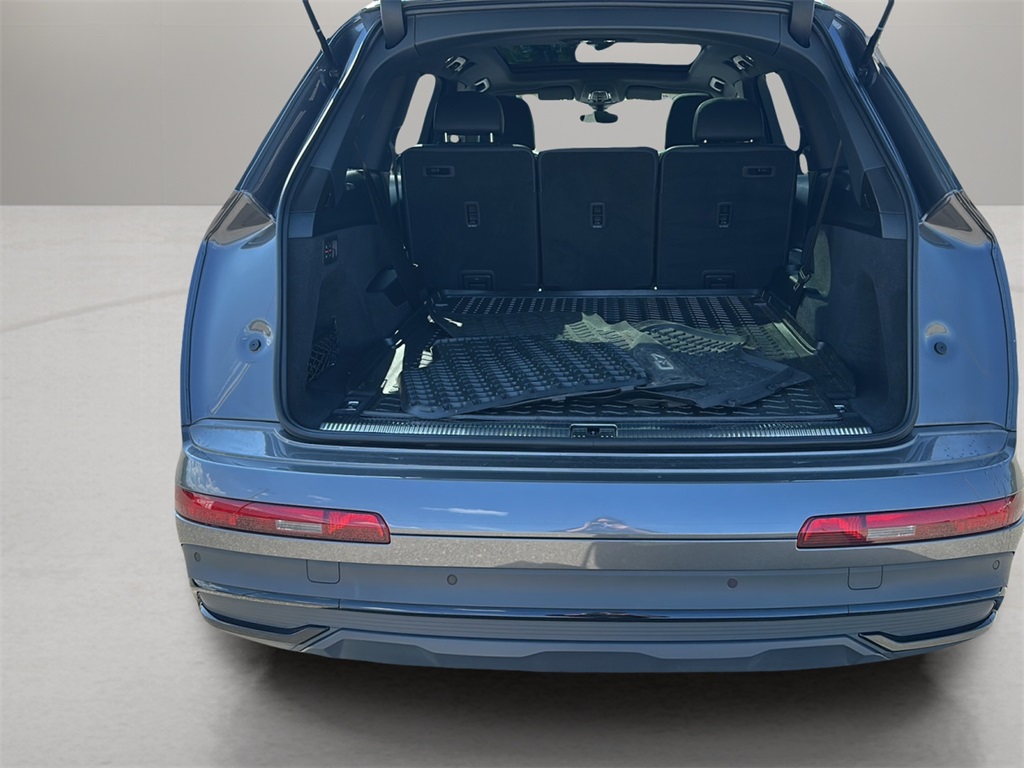 2024 Audi Q7 45 Premium Plus photo 23