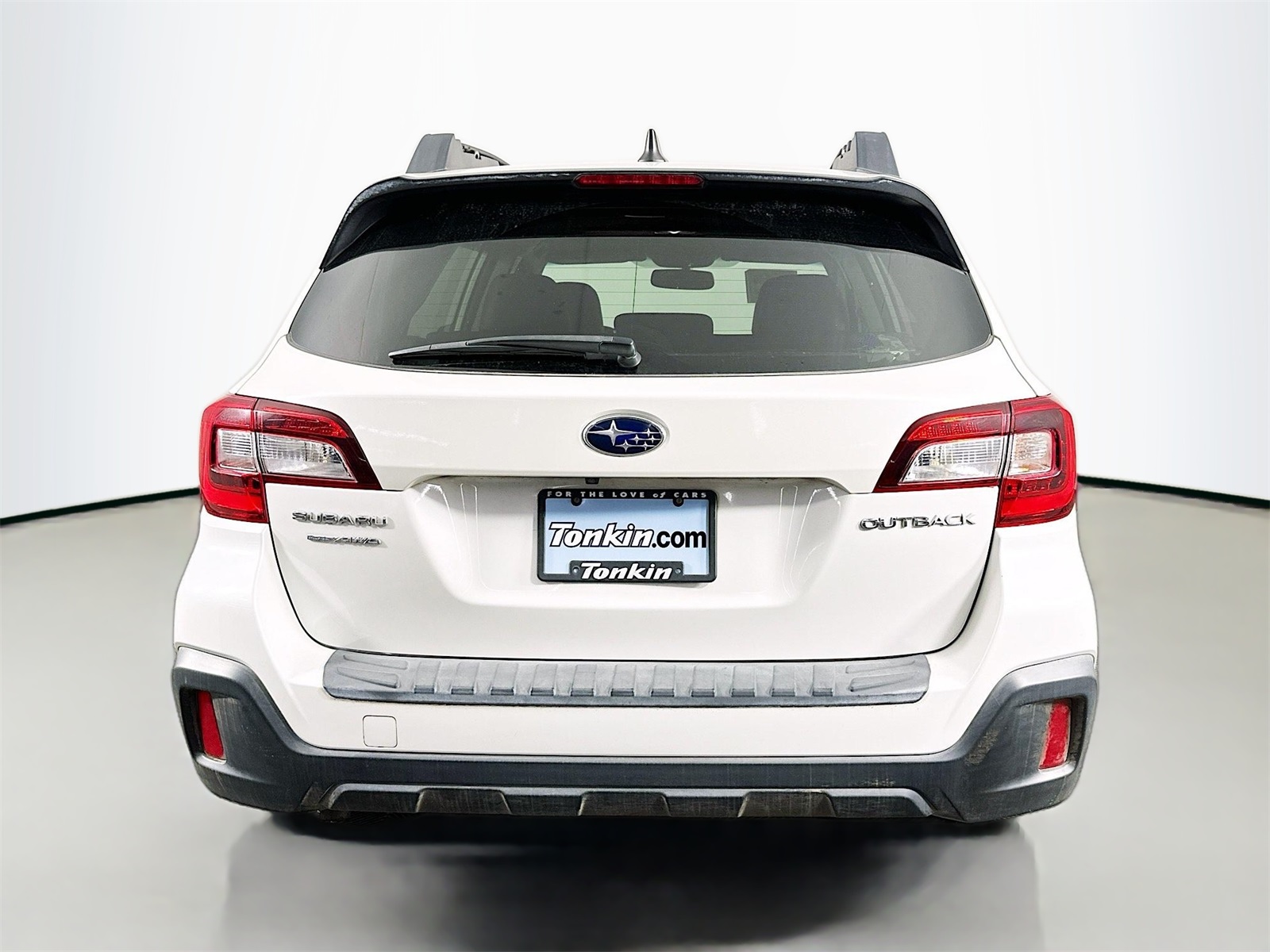 2018 Subaru Outback Limited photo 3