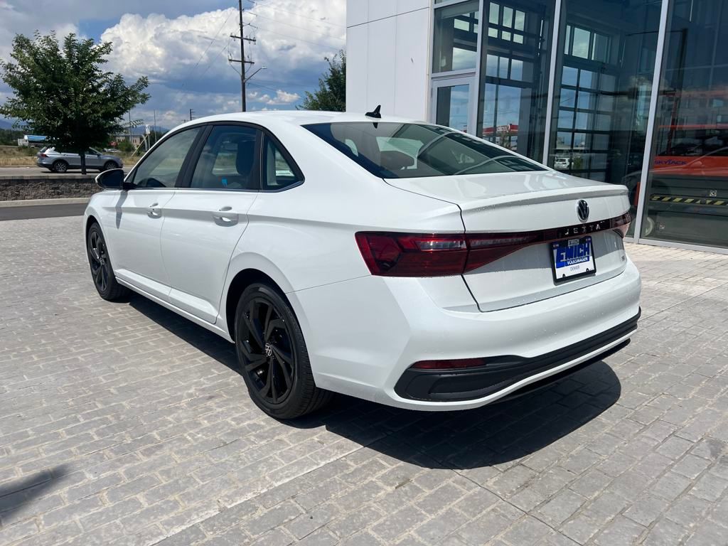 2025 Volkswagen Jetta 1.5T SE photo 3