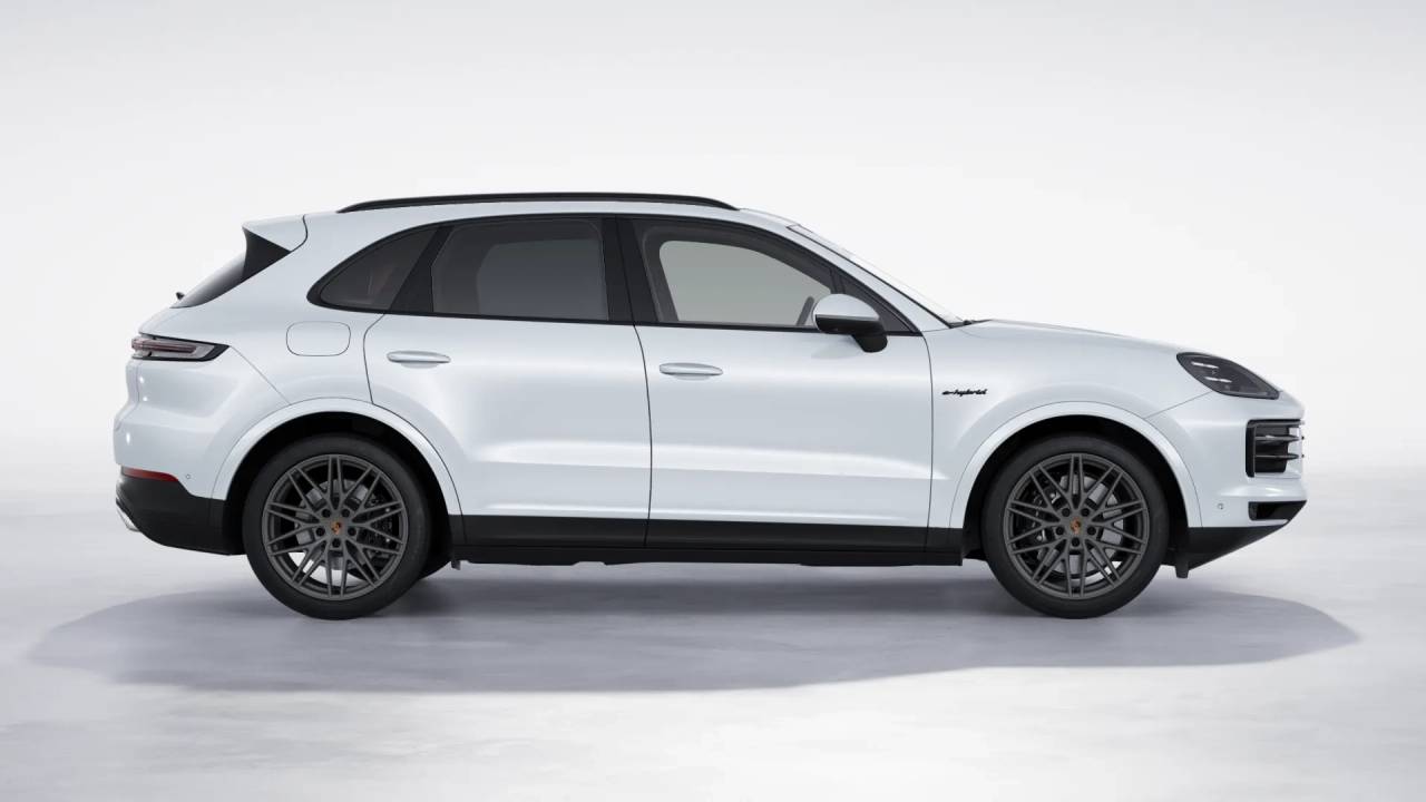 2026 Porsche Cayenne E-Hybrid photo 7
