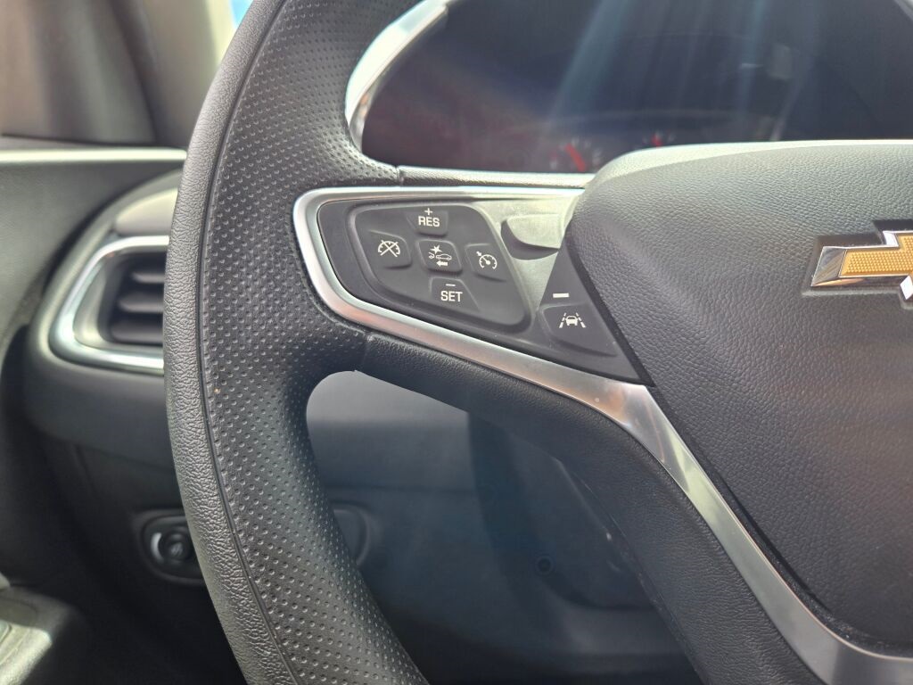 2022 Chevrolet Equinox LS photo 23