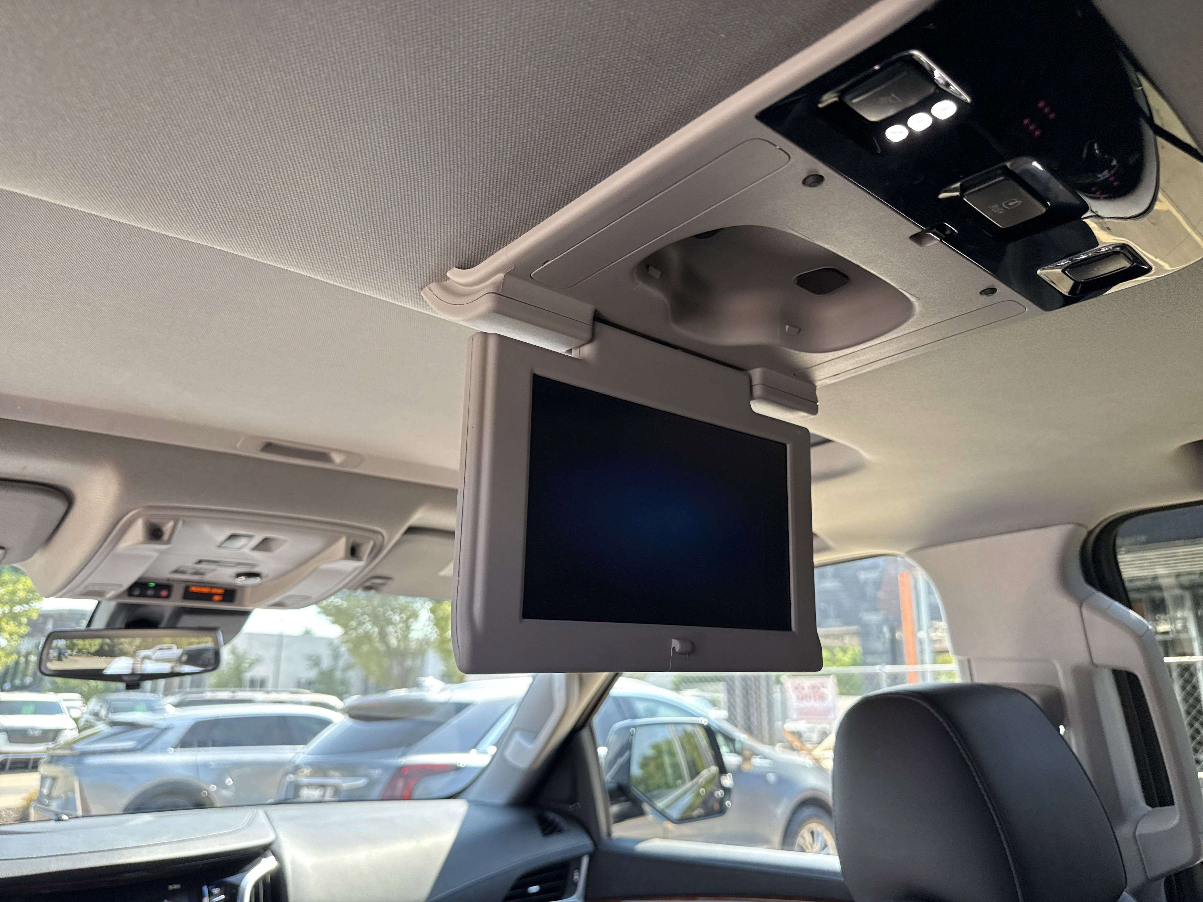 2019 Cadillac Escalade Premium Luxury photo 11