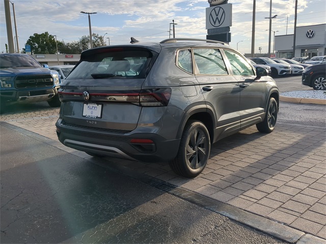 2025 Volkswagen Taos S photo 4