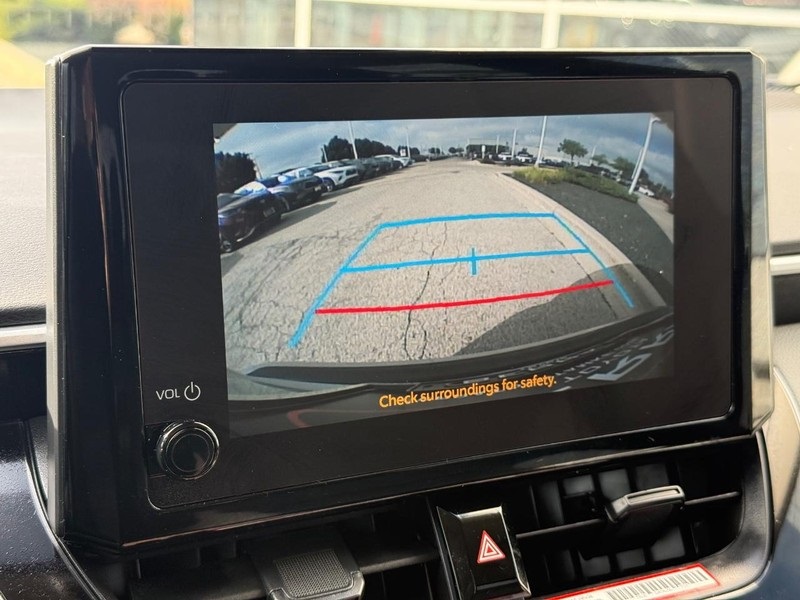 2025 Toyota Corolla LE photo 22