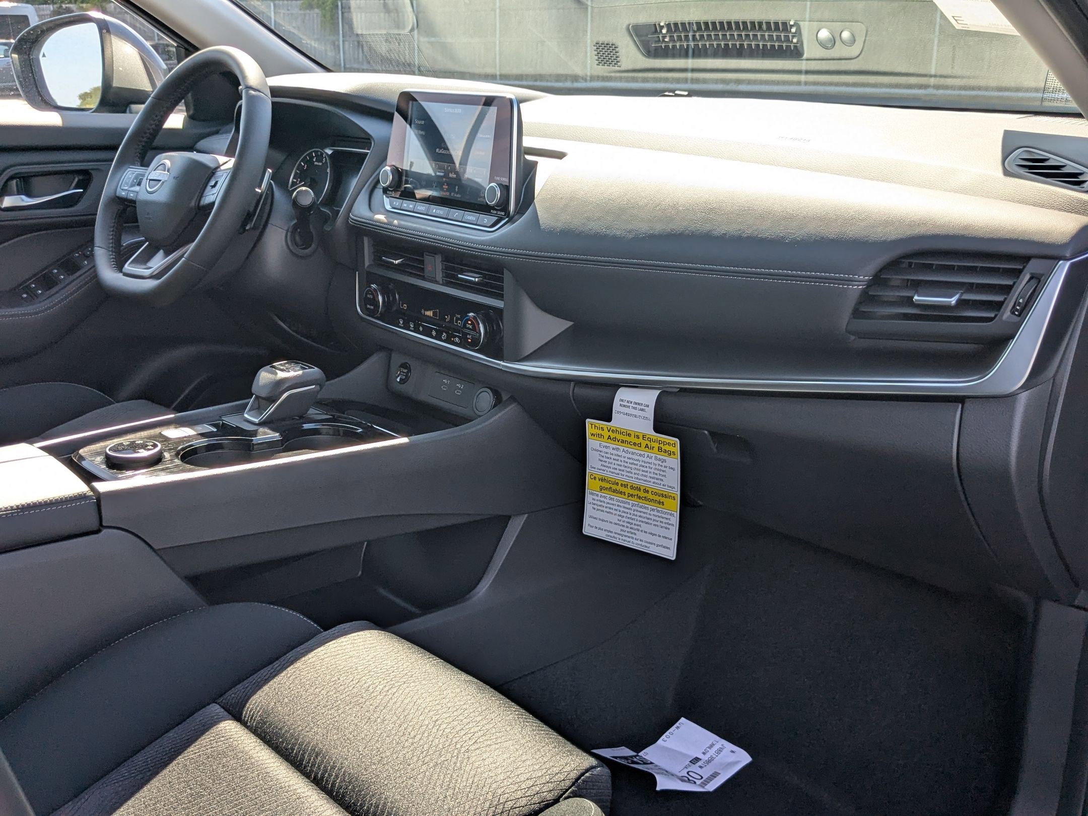 2026 Nissan Rogue SV photo 21