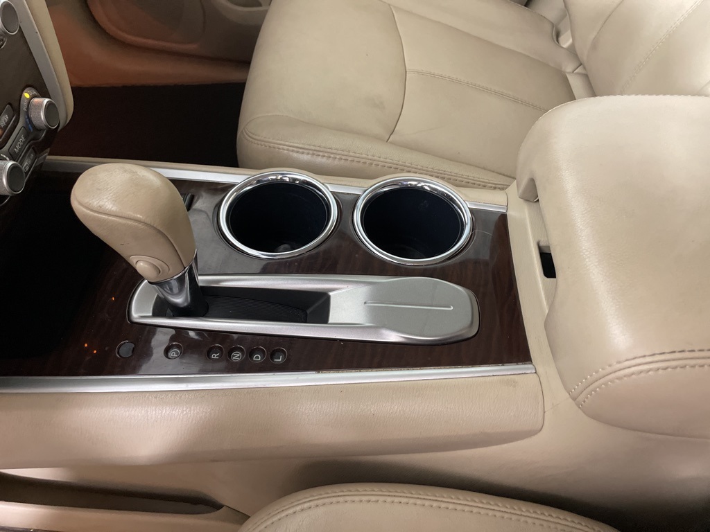 2014 Nissan Pathfinder SL photo 29