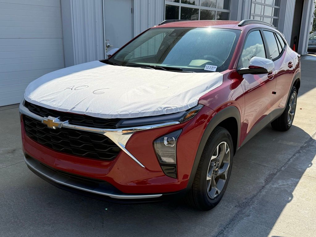 2026 Chevrolet Trax LT photo 4