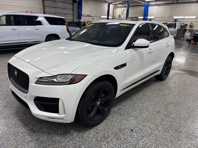 2019 Jaguar F-PACE R-Sport's photo