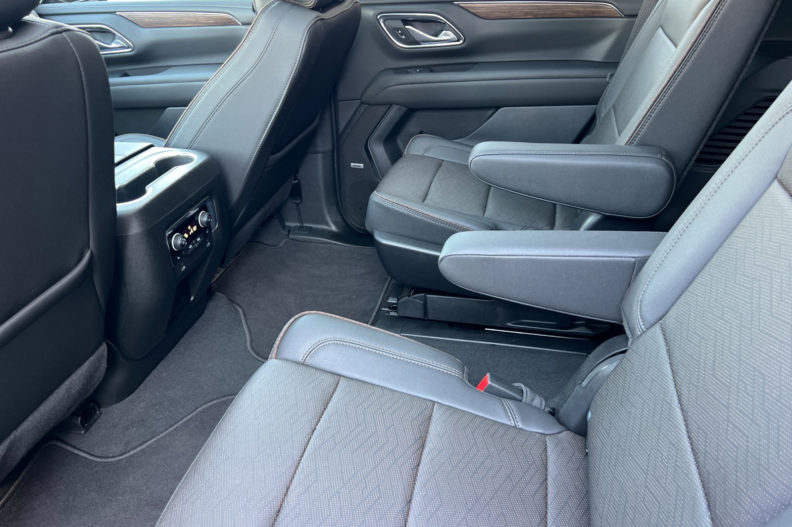 2024 Chevrolet Tahoe High Country photo 11