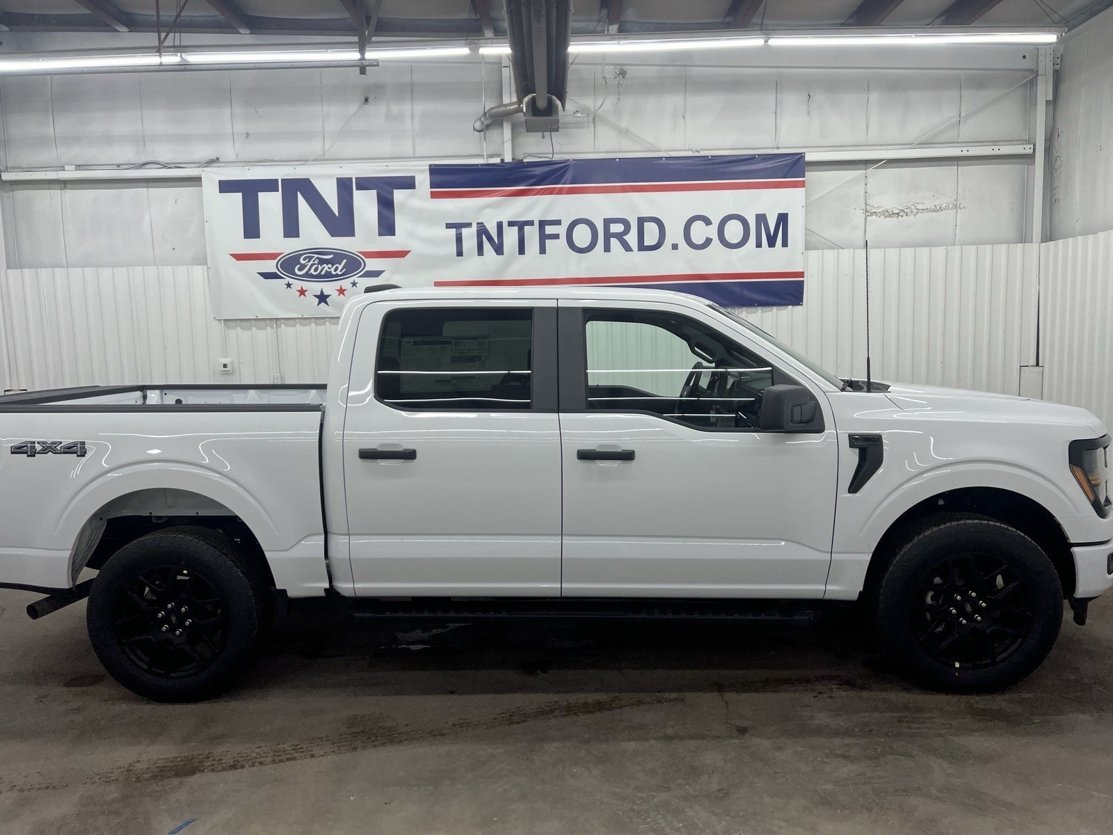 2025 Ford F-150 STX Base photo 2