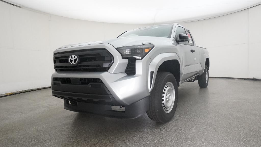 2025 Toyota Tacoma SR XtraCab photo 4