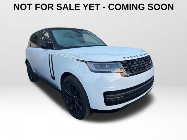 2025 Land Rover Range Rover SE's photo