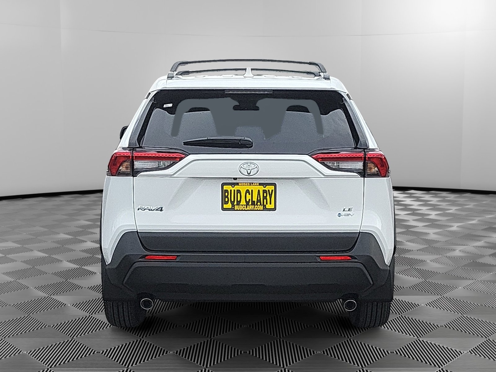 2025 Toyota RAV4 Hybrid LE photo 4