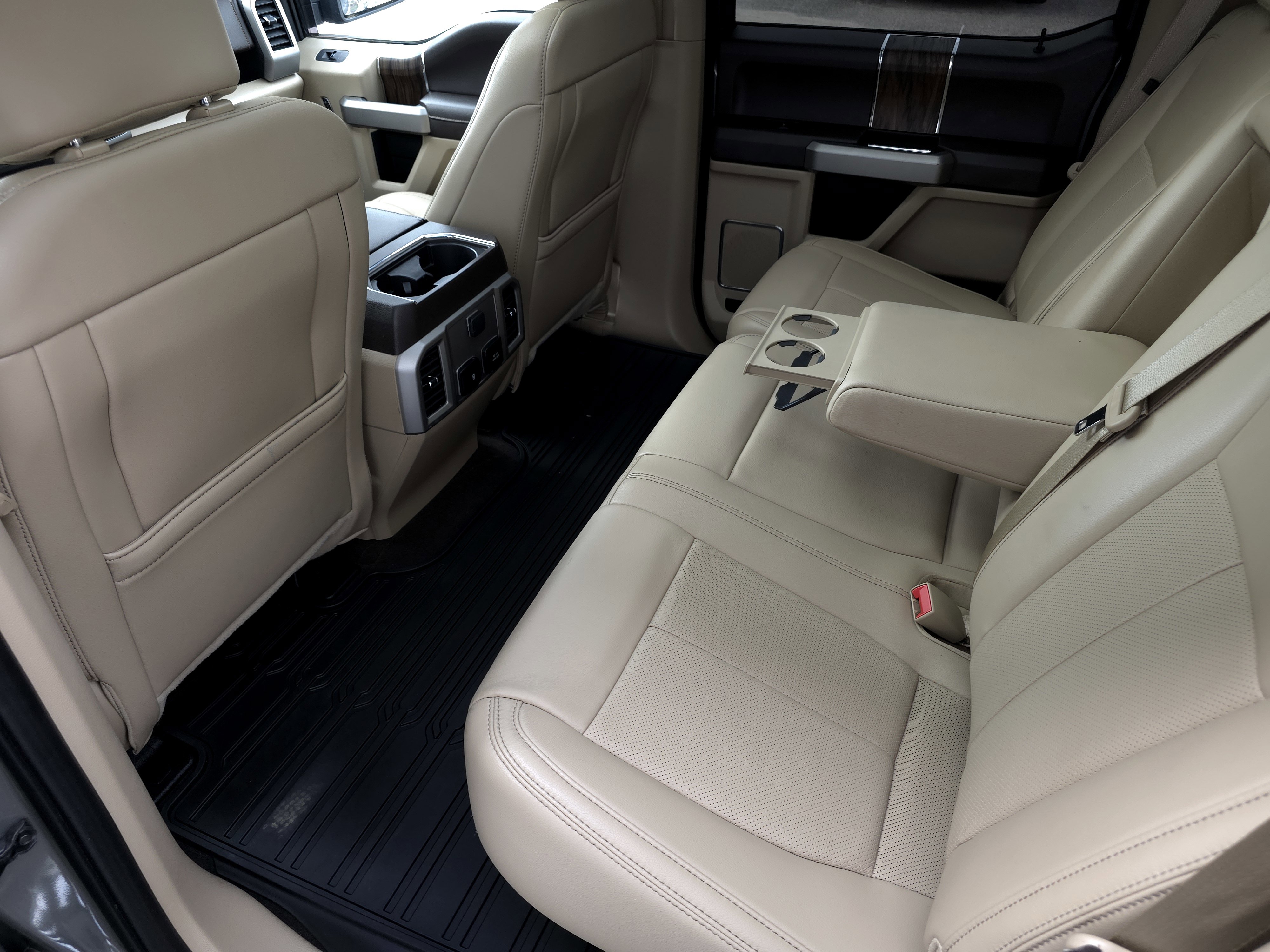 2019 Ford F-150 Lariat photo 21