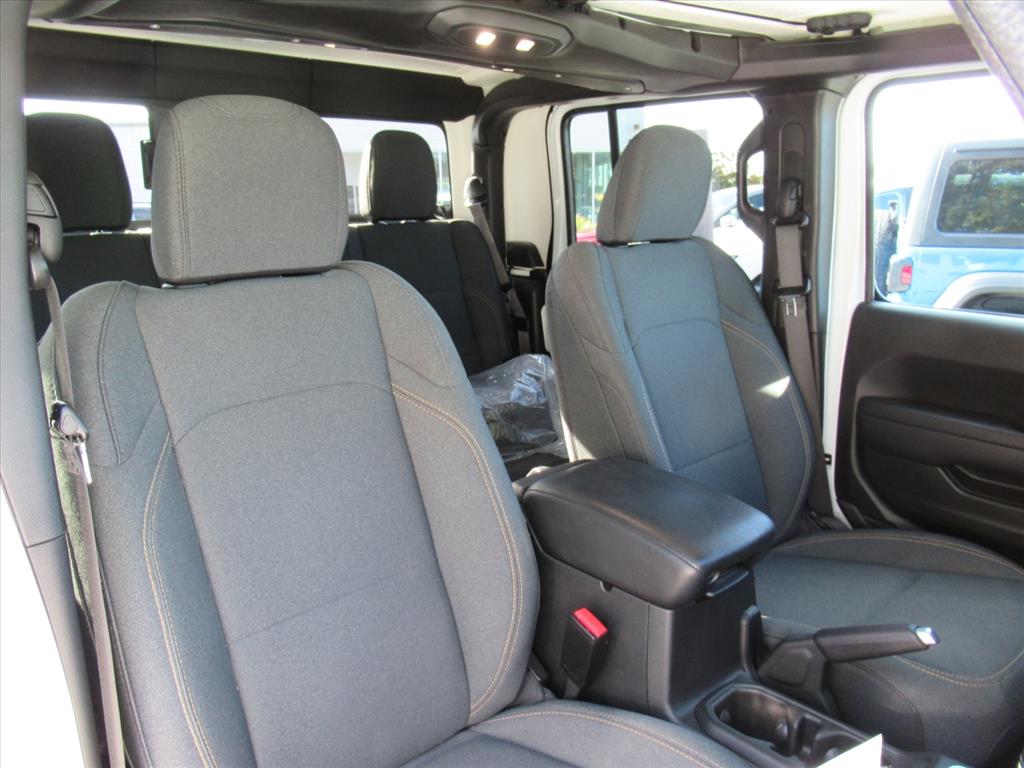 2024 Jeep Gladiator Sport S photo 10