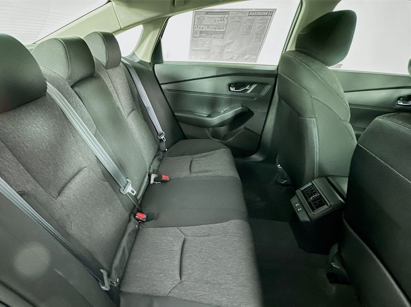 2025 Honda Accord LX photo 31