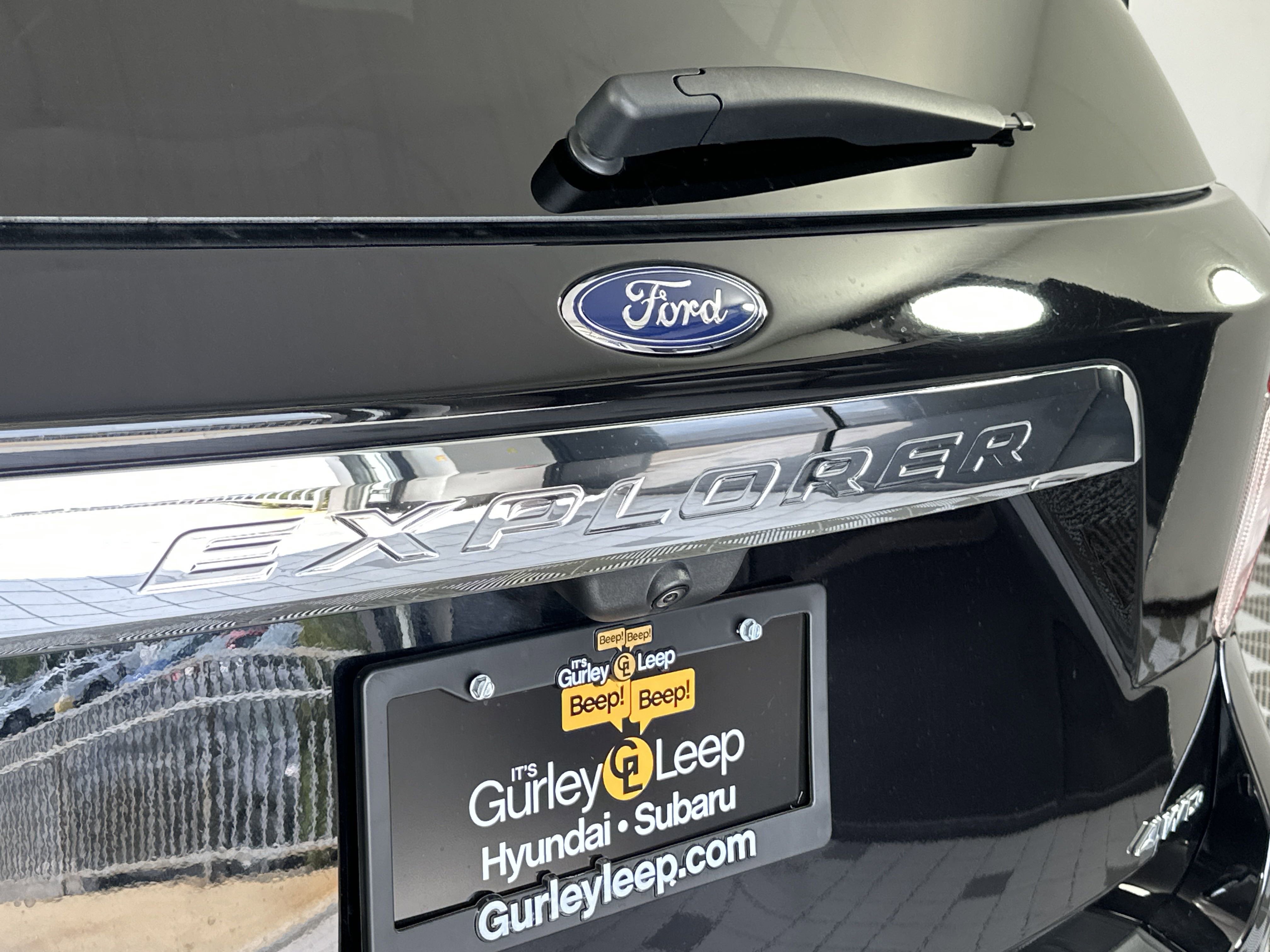 2023 Ford Explorer XLT Sport photo 5