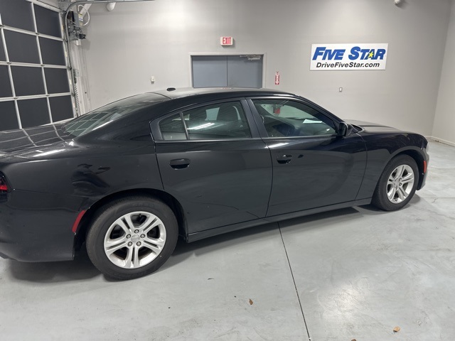 2019 Dodge Charger SXT photo 9