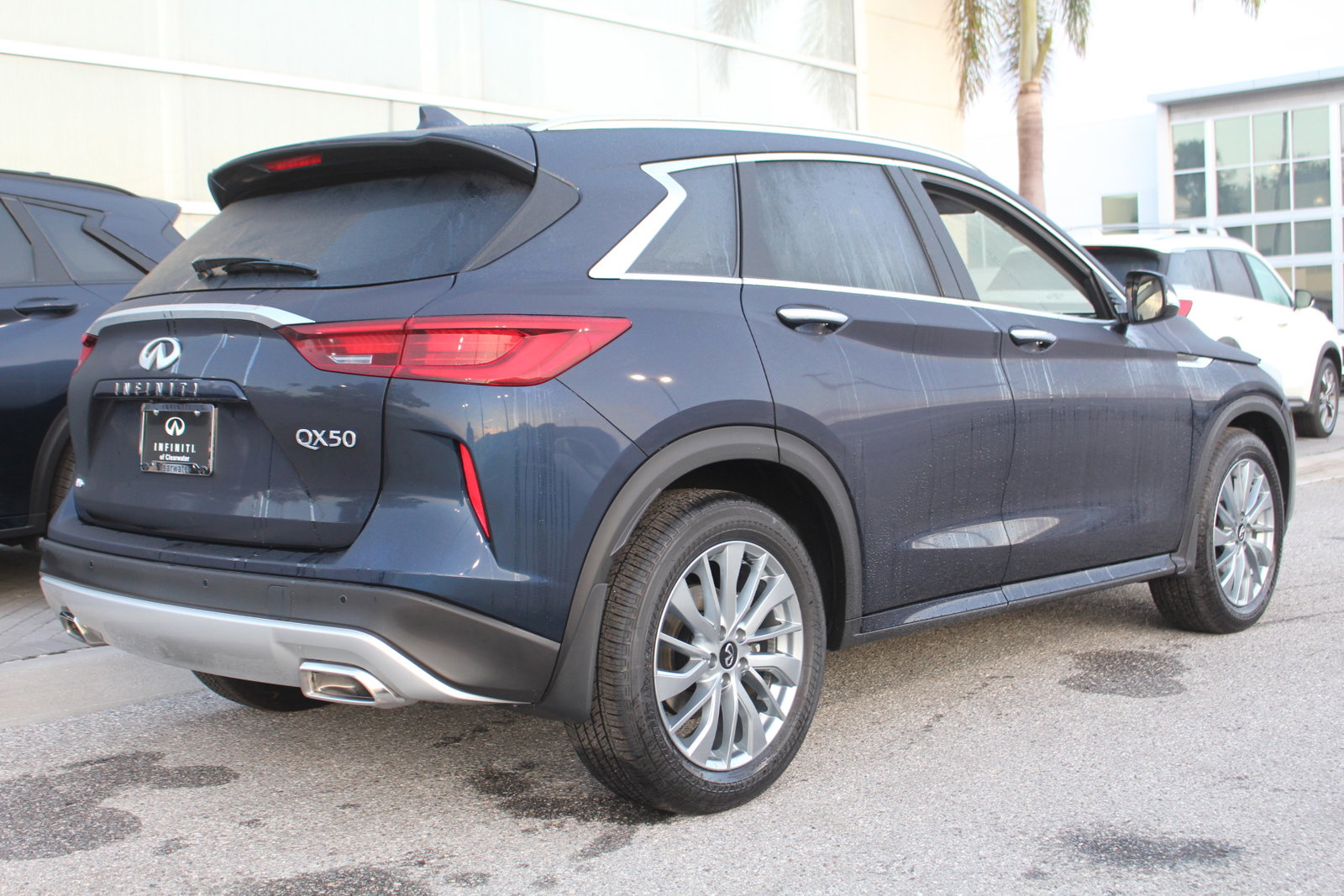 2025 Infiniti QX50 Luxe photo 6