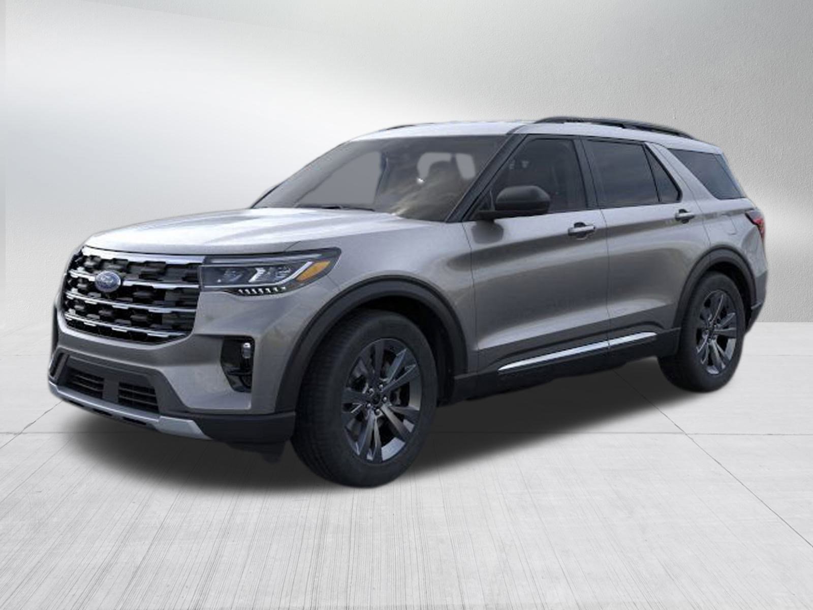 2025 Ford Explorer photo 3