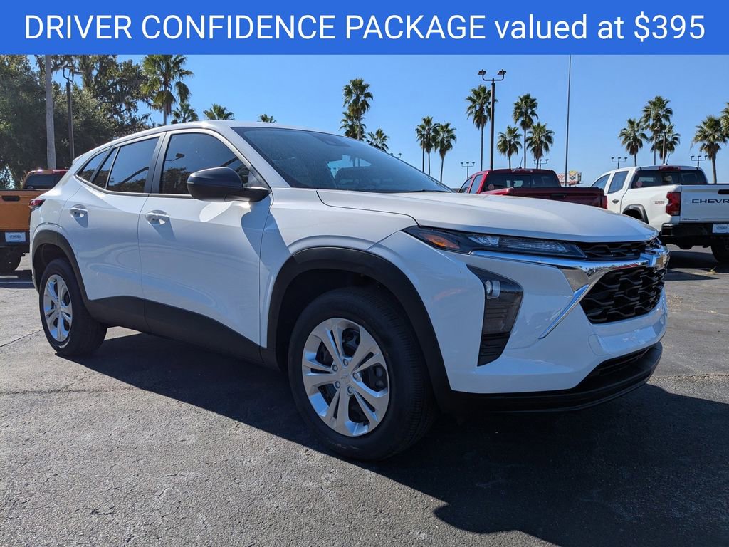 2026 Chevrolet Trax LS photo 2