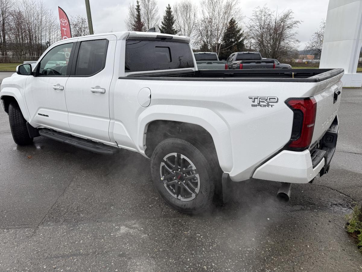 2025 Toyota Tacoma Base photo 3