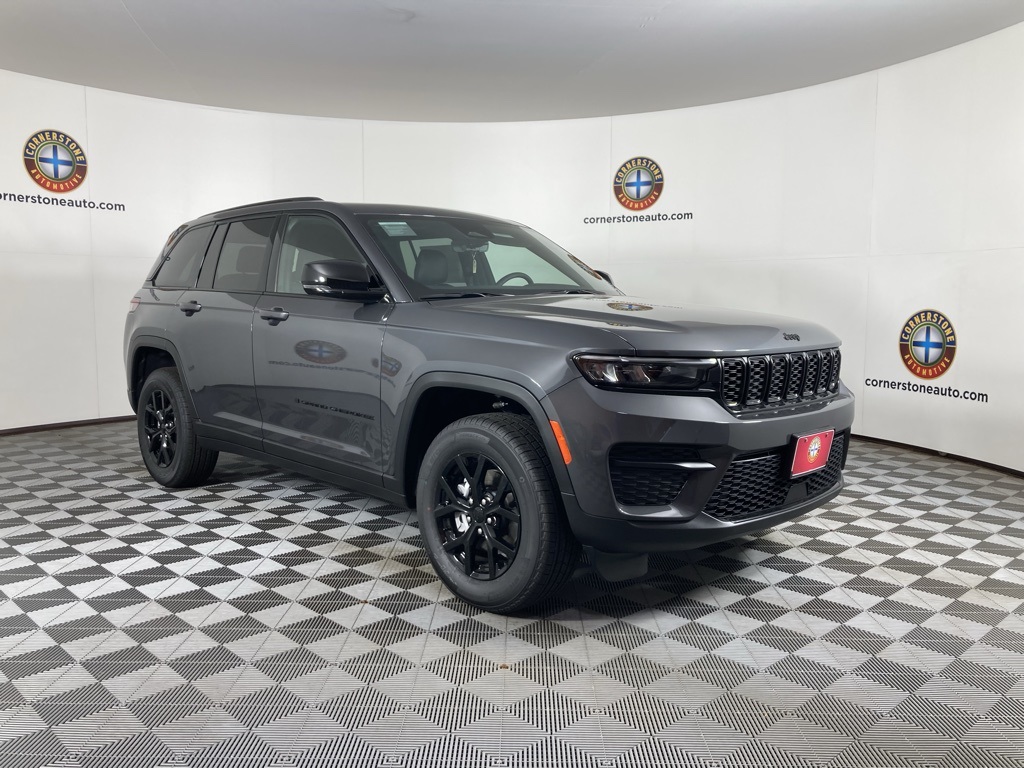 2025 Jeep Grand Cherokee Laredo photo 2
