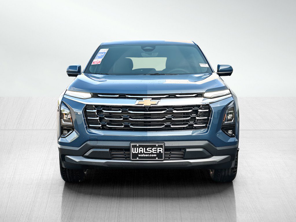 2026 Chevrolet Equinox LT photo 2