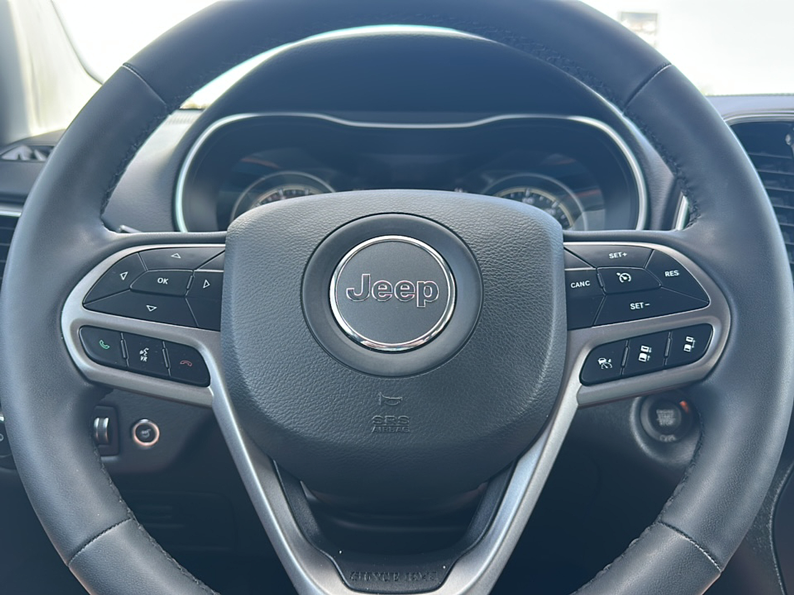 2022 Jeep Cherokee Limited photo 6