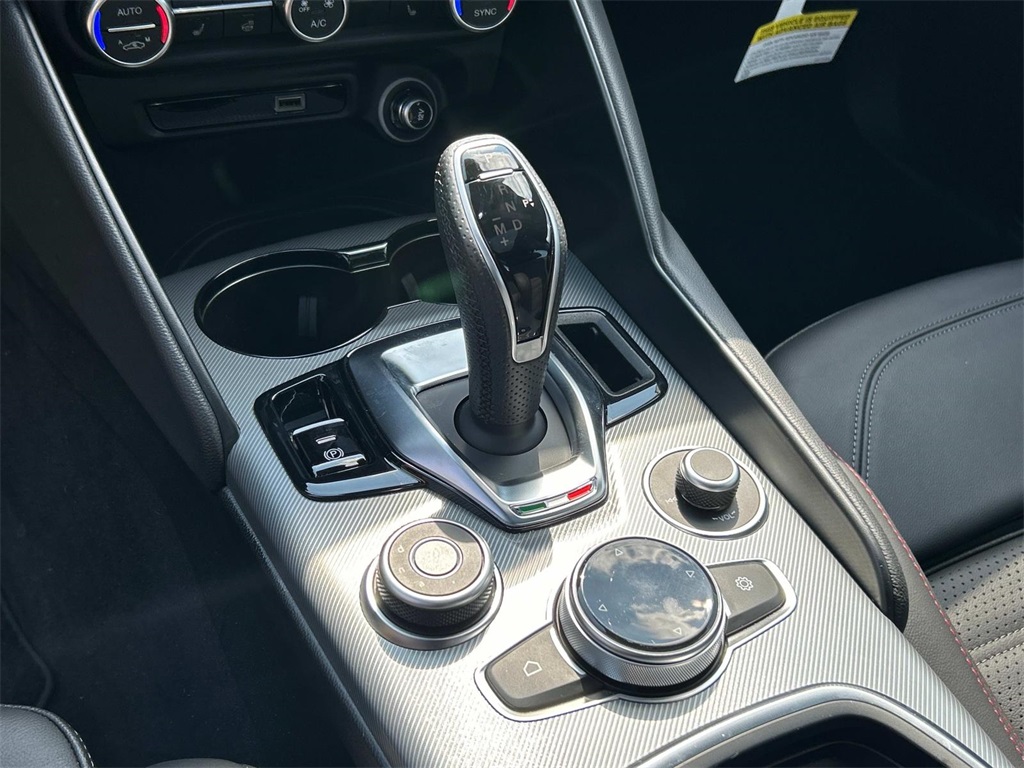 2025 Alfa Romeo Giulia SPRINT photo 23