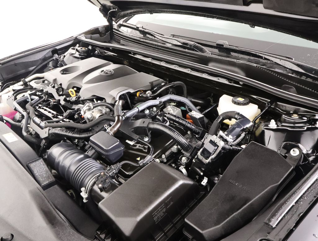2025 Toyota Camry LE photo 15