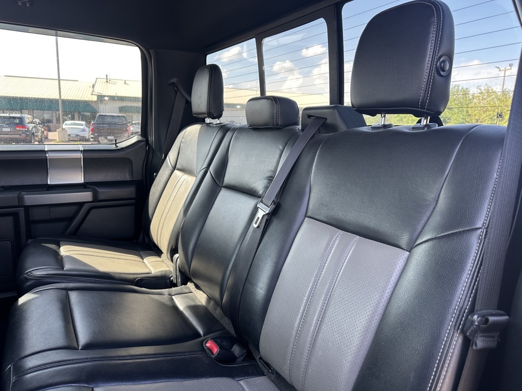 2016 Ford F-150 XLT photo 17