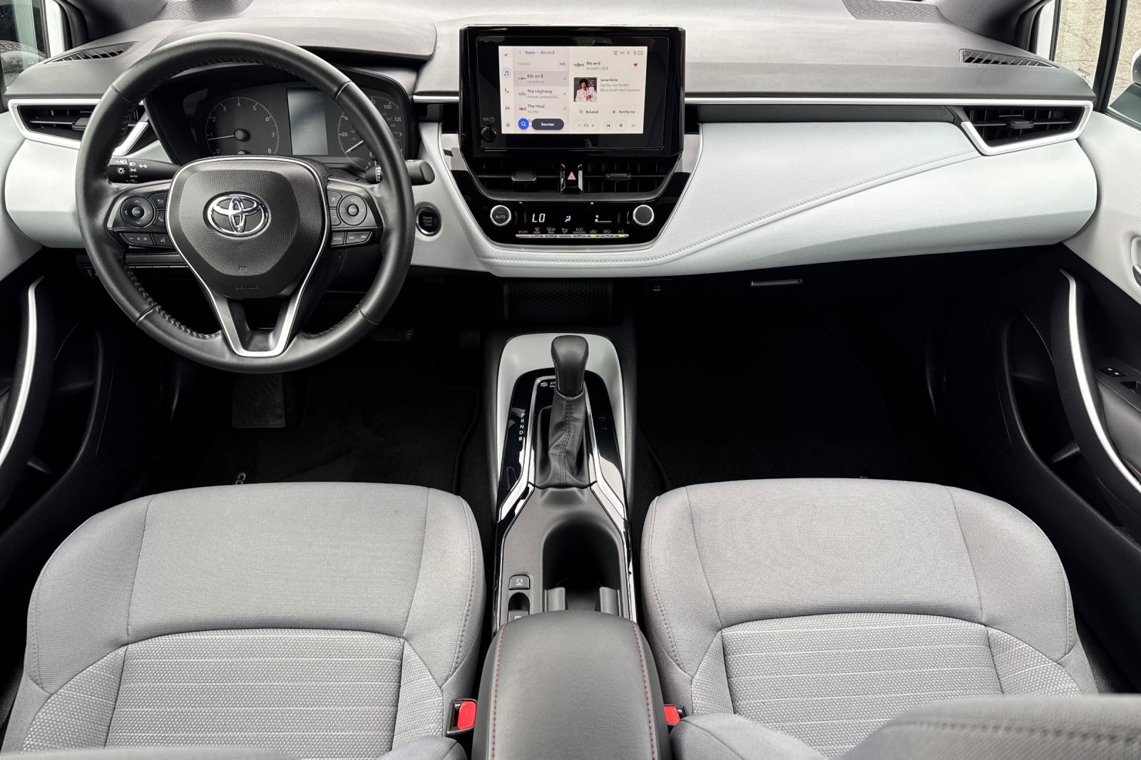 2024 Toyota Corolla SE photo 3