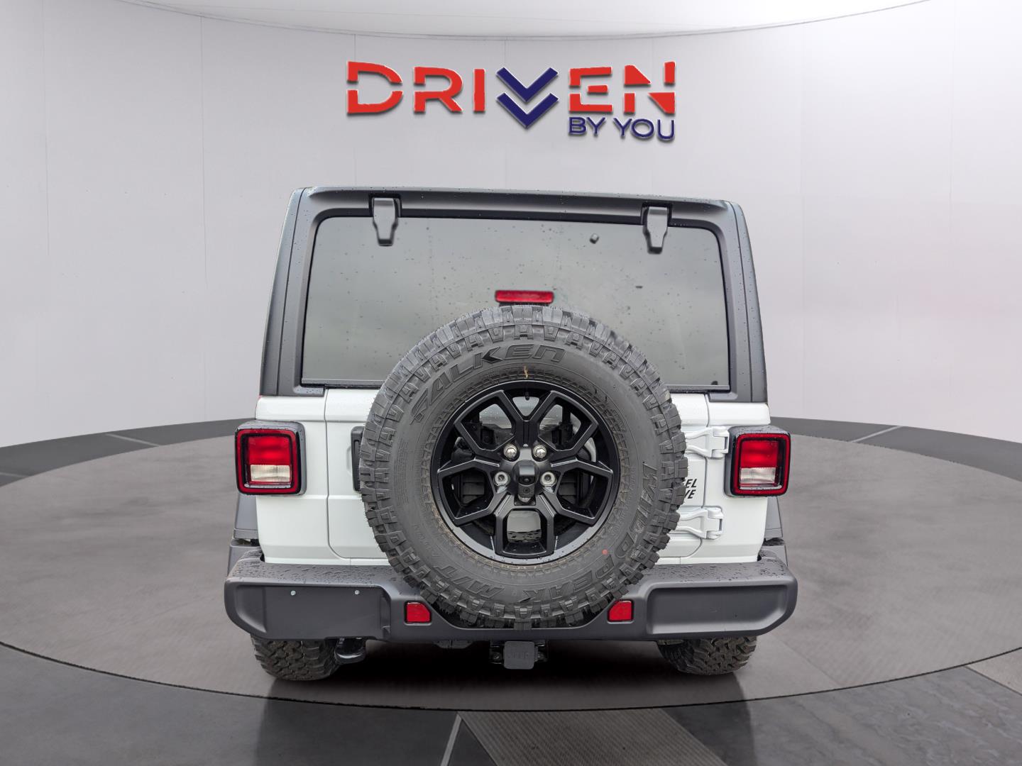 2025 Jeep Wrangler Willys photo 2