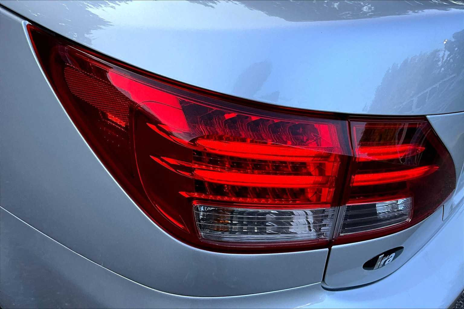 2011 Lexus IS 250C photo 24
