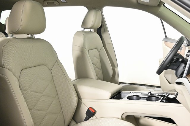 2026 Volkswagen Atlas SE Technology photo 21
