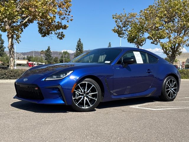 2022 Toyota GR86 Base photo 2