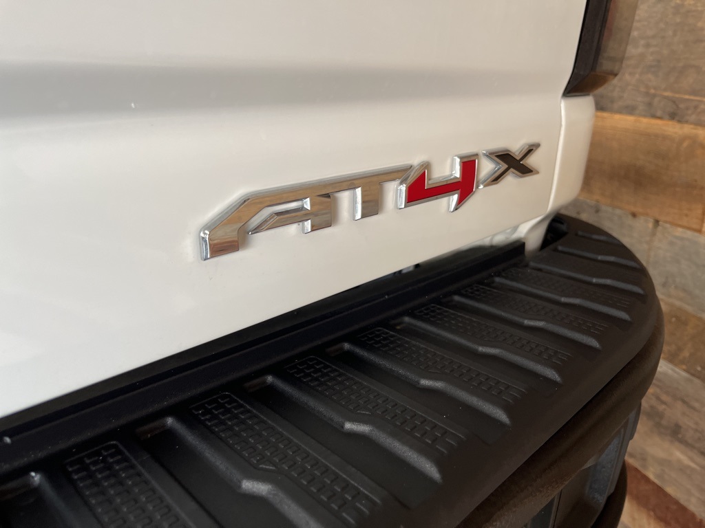 2024 Gmc Sierra 2500 HD AT4X photo 2