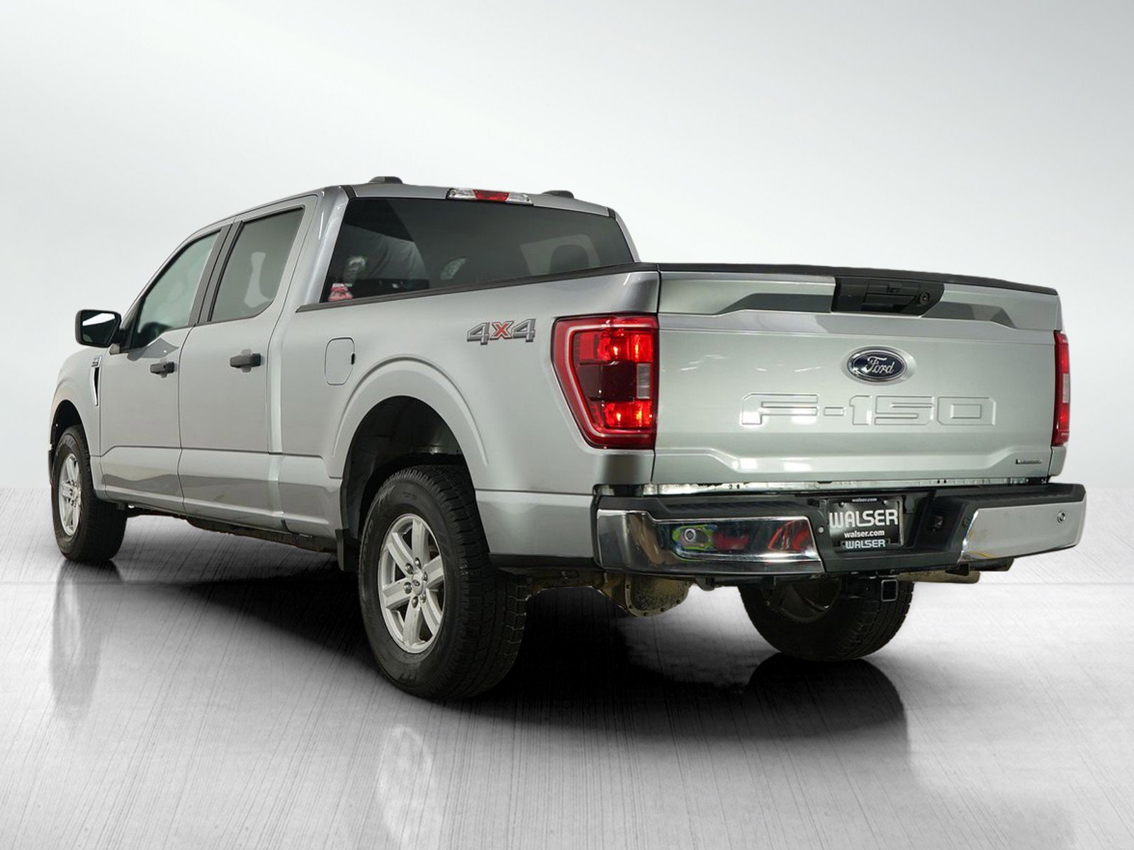 2023 Ford F-150 XLT photo 3