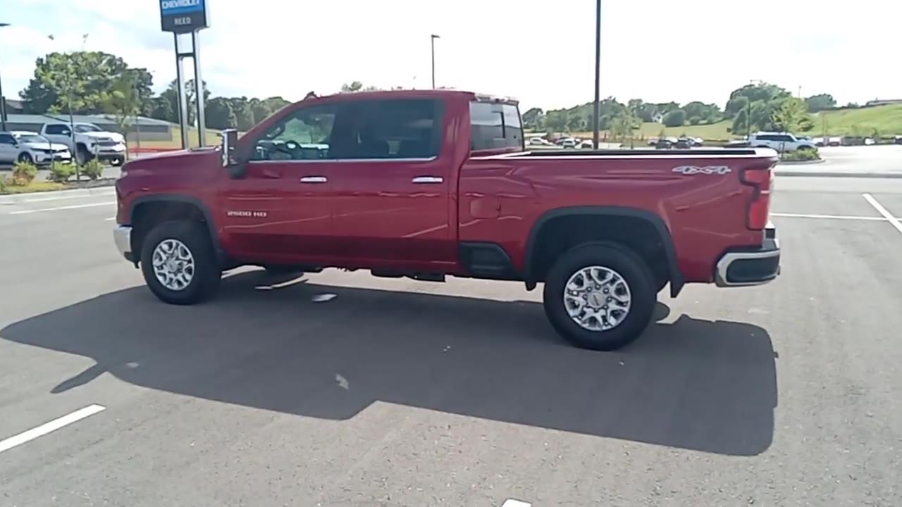 2025 Chevrolet Silverado 2500HD LTZ photo 6