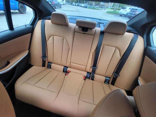 2025 Bmw 330i photo 13
